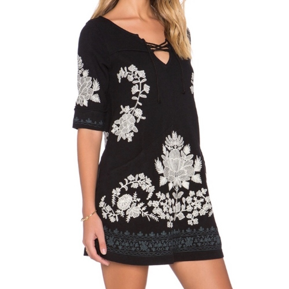 Free People Talia Embroidered Tunic Top Sz Medium